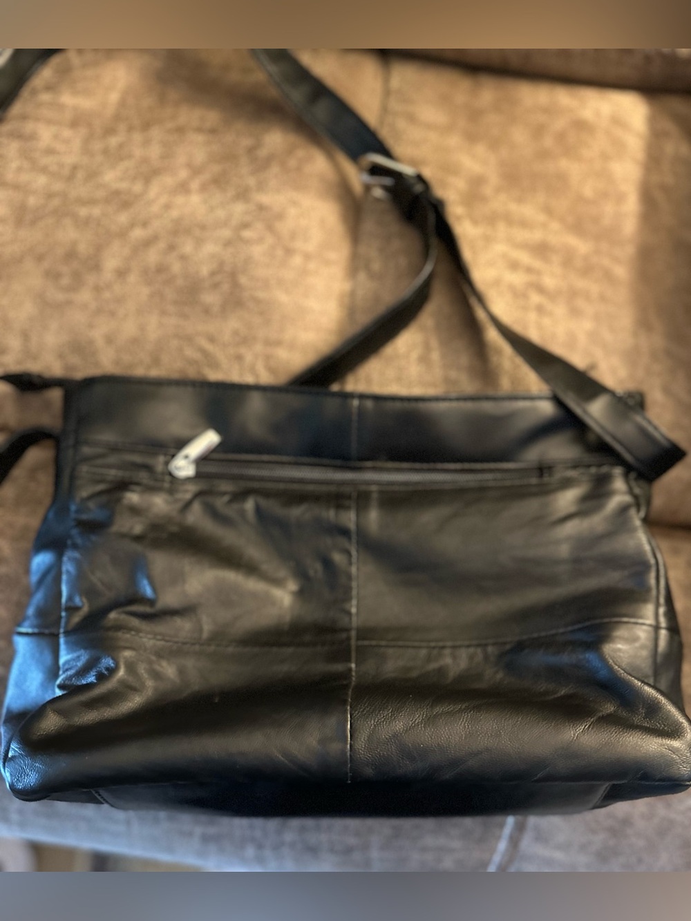 Cabin Creek Black leather shoulder bag
